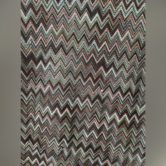 The Limited Multi Colored Cap Sleeve Top Blouse. Size Small - Picture 4 of 12